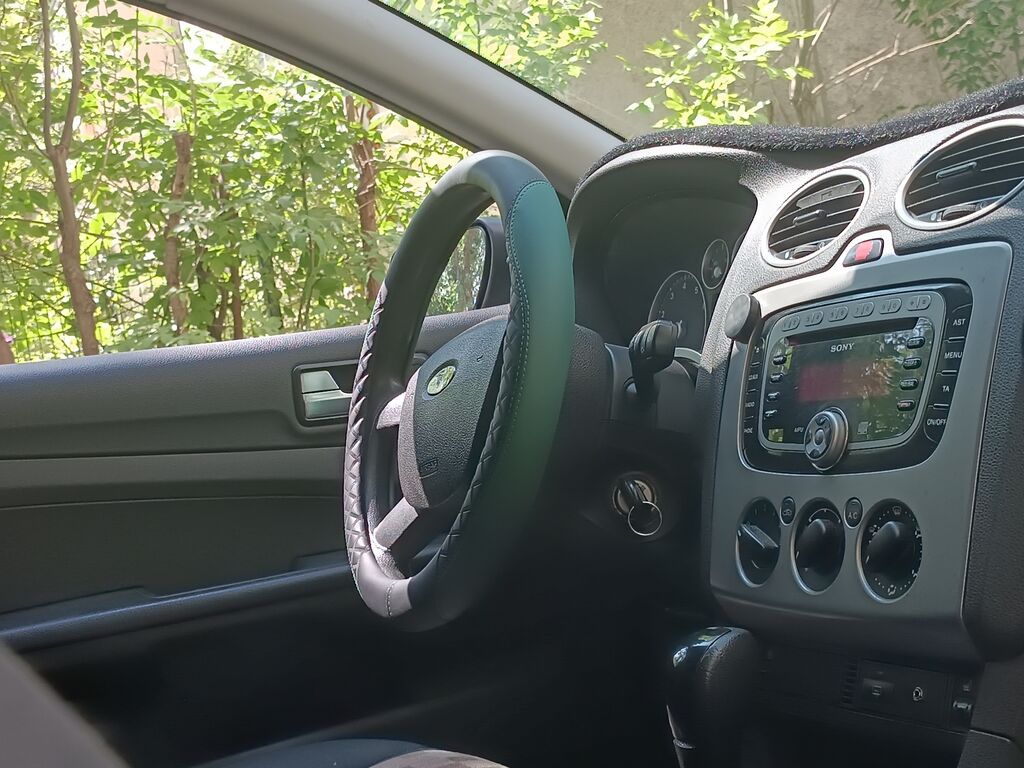 Ford Focus: 2006 г., 1.6 л, Автомат, Бензин, Седан: фото 5