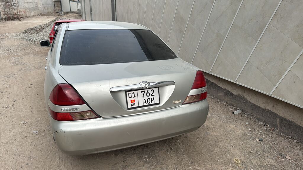 Toyota Mark II: 2004 г., 2 л, Автомат, Бензин, Седан: фото 2