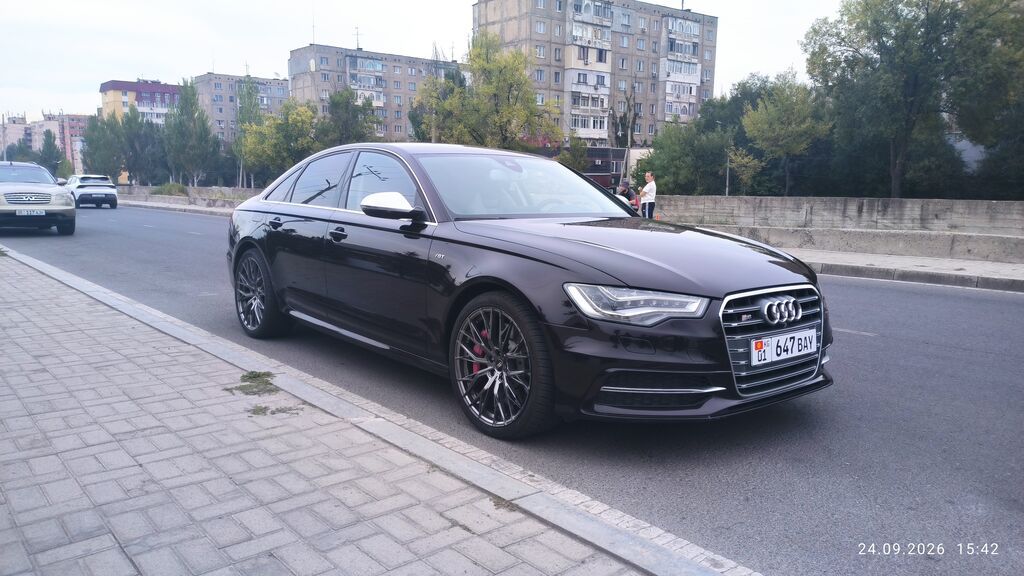 Audi S6: 2013 г., 4 л, Робот, Бензин, Седан: фото 2