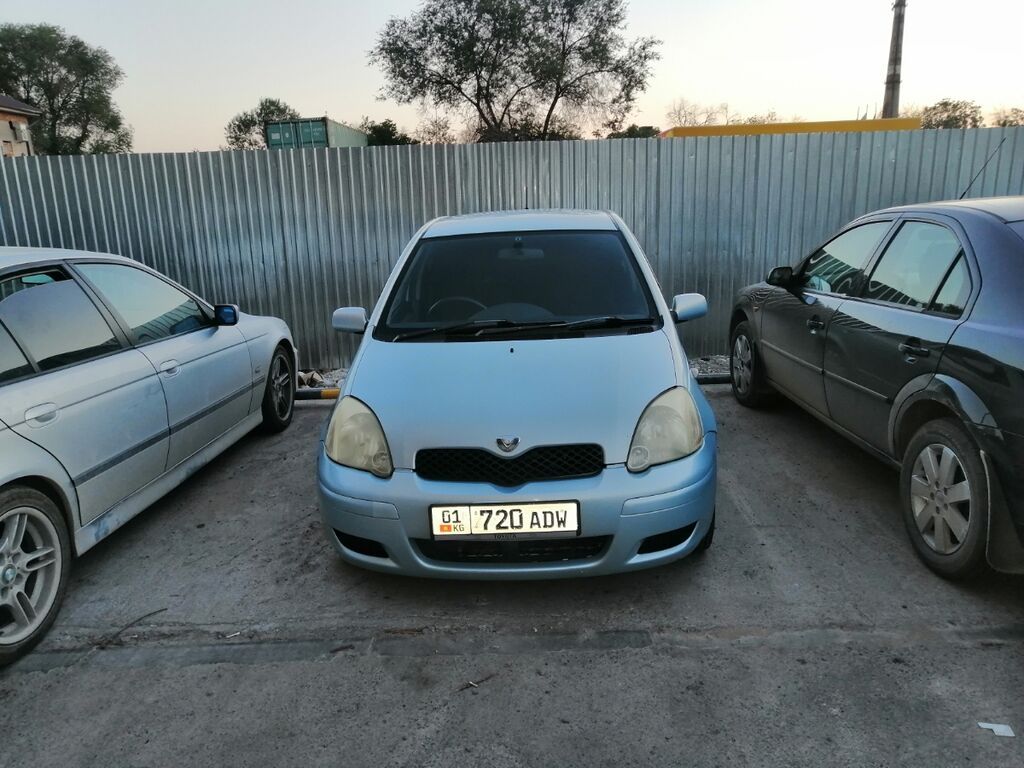 Toyota Vitz: 2003 г., 1.3 л, Автомат, Бензин, Хэтчбэк: фото 5