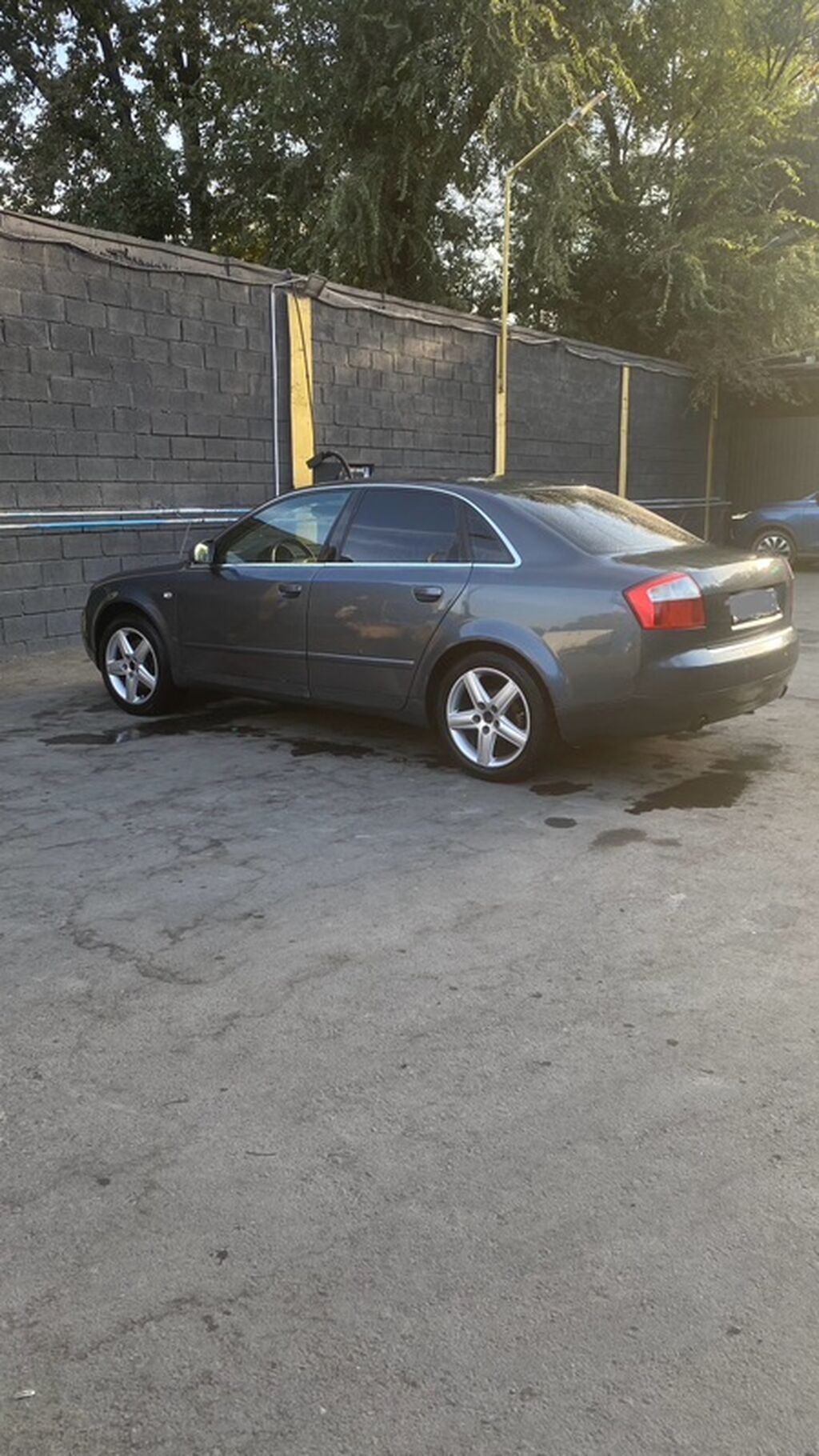 Audi A4: 2002 г., 2.4 л, Автомат, Бензин, Седан: фото 2