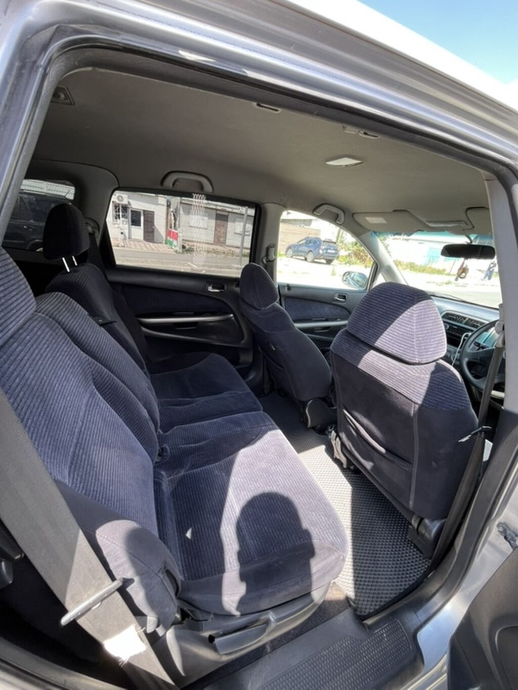 Honda Stream: 2002 г., 1.7 л, Автомат, Бензин, Хэтчбэк: фото 4