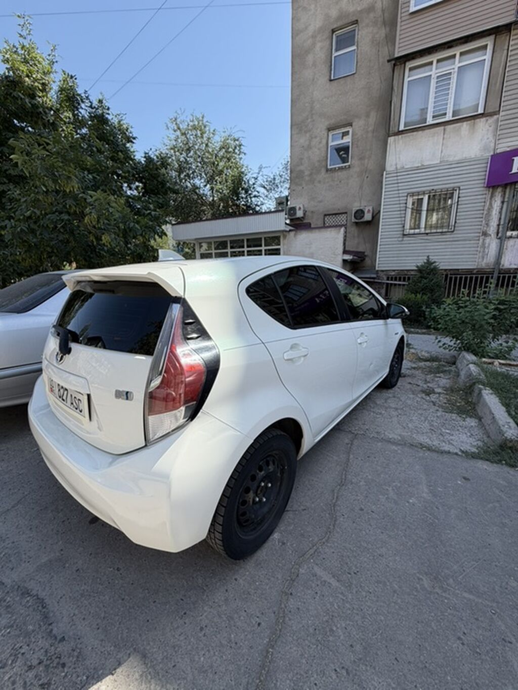 Toyota Aqua: 2016 г., 1.5 л, Вариатор, Гибрид, Хэтчбэк: фото 4