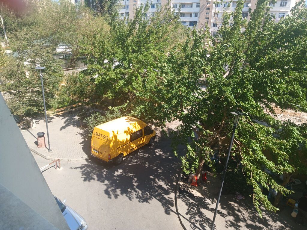 Bakı, 3 otaqlı, Köhnə tikili, 81 kv. m