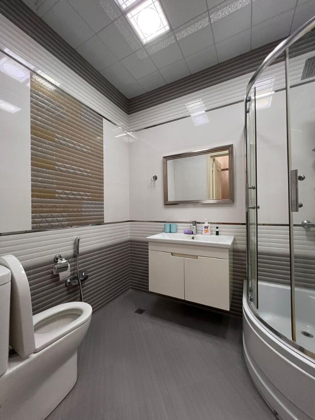 Park Azure Residence-də 2 otaqlı kirayə mənzil Ünvan: Bakı, 8 Noyabr