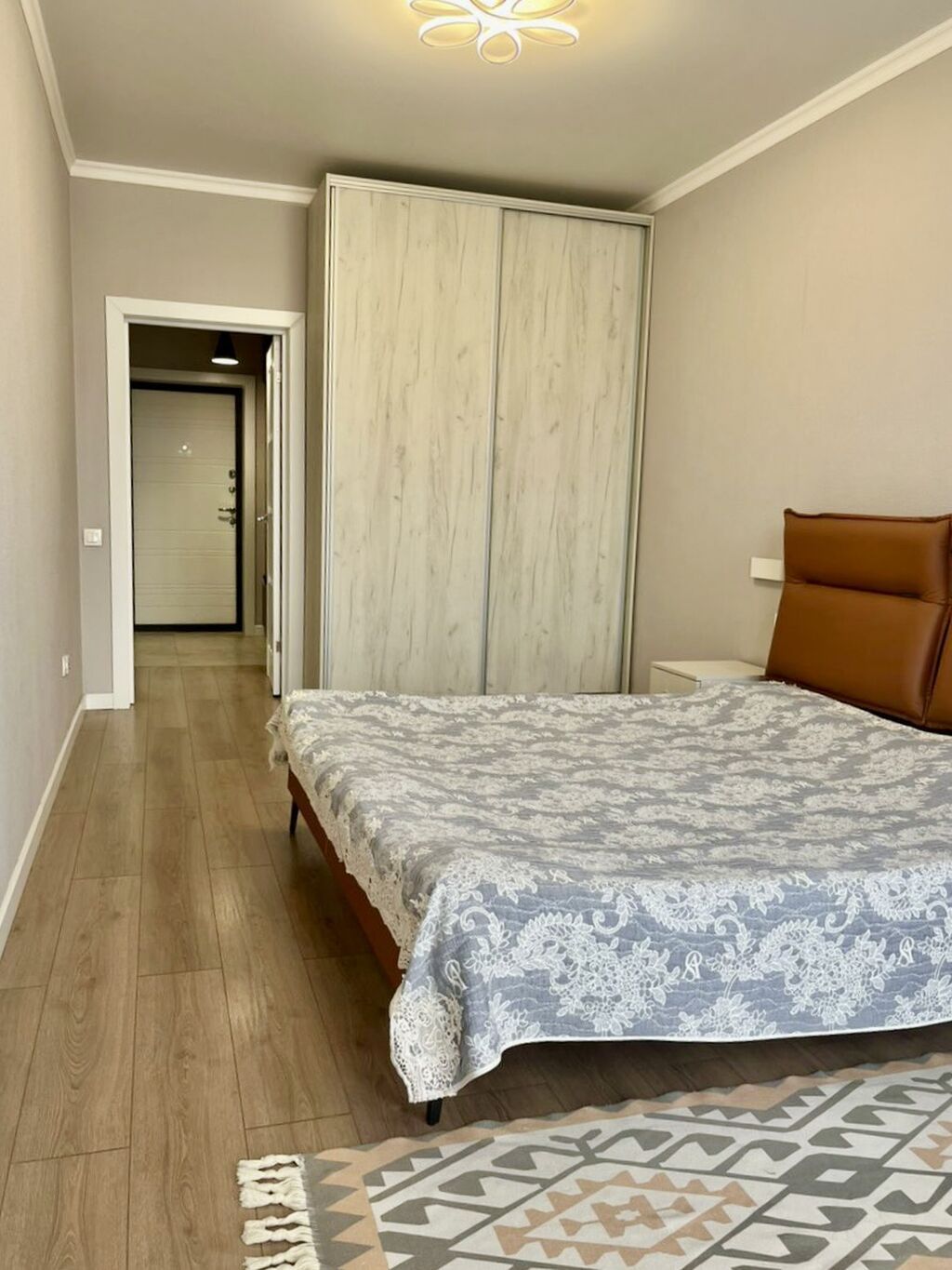 3 комнаты, 75 м², Асанбай мкр Элитка, 8 этаж, Евроремонт: фото 4