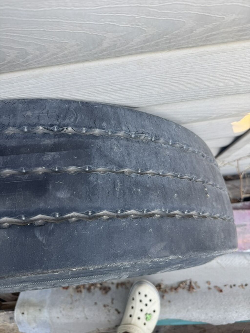 Шина Continental 245/70 R17.5 — фото 3