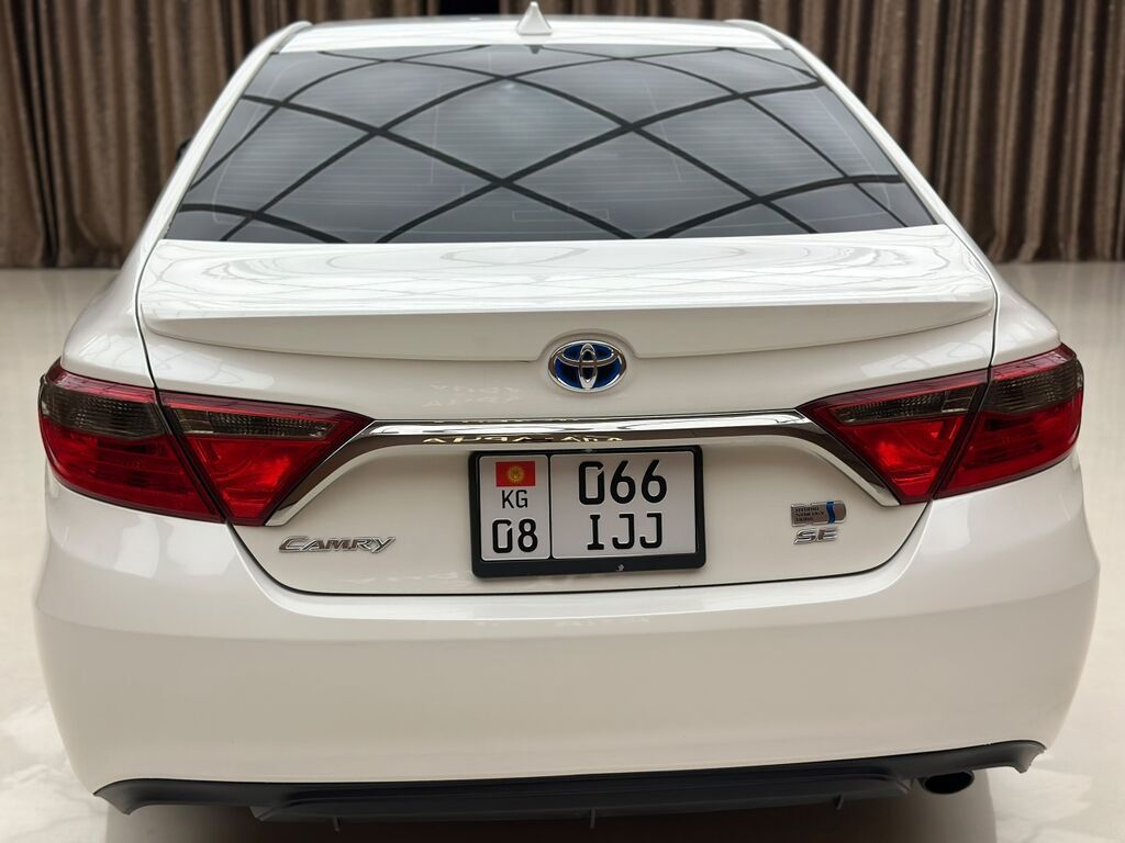 Toyota Camry: 2016 г., 2.5 л, Автомат, Гибрид, Седан: фото 6