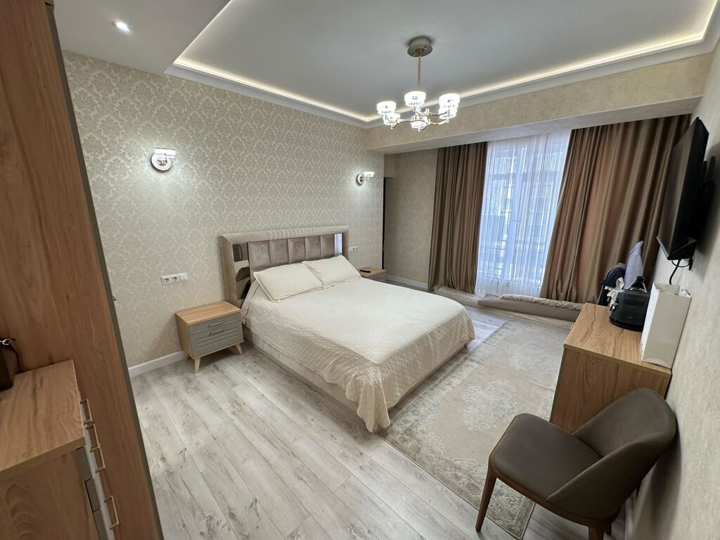 3 комнаты, 93 м², Асанбай мкр Элитка, 3 этаж, Дизайнерский ремонт: фото 2