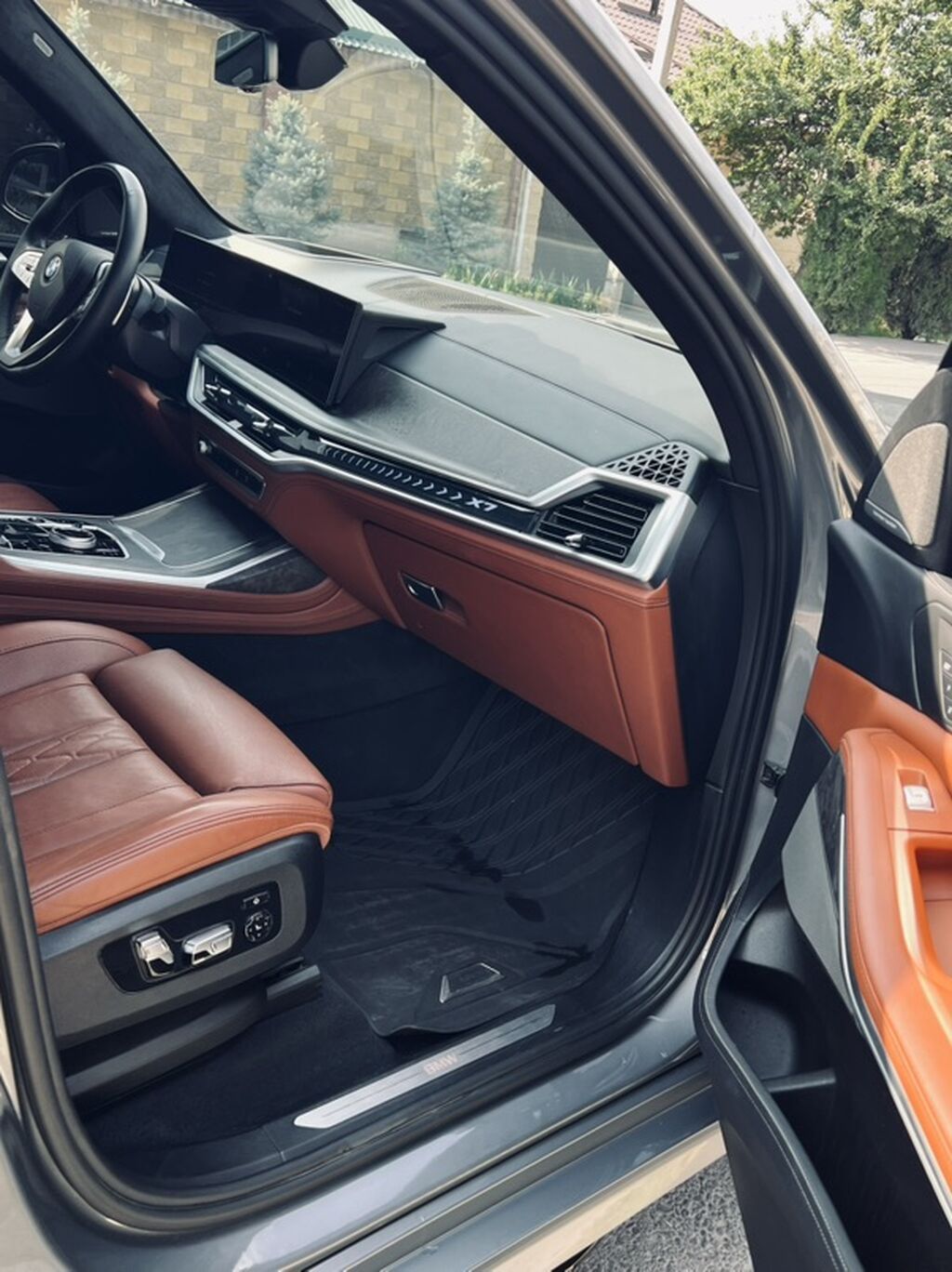 BMW X7: 2023 г., 3 л, Автомат, Бензин, Внедорожник: фото 7