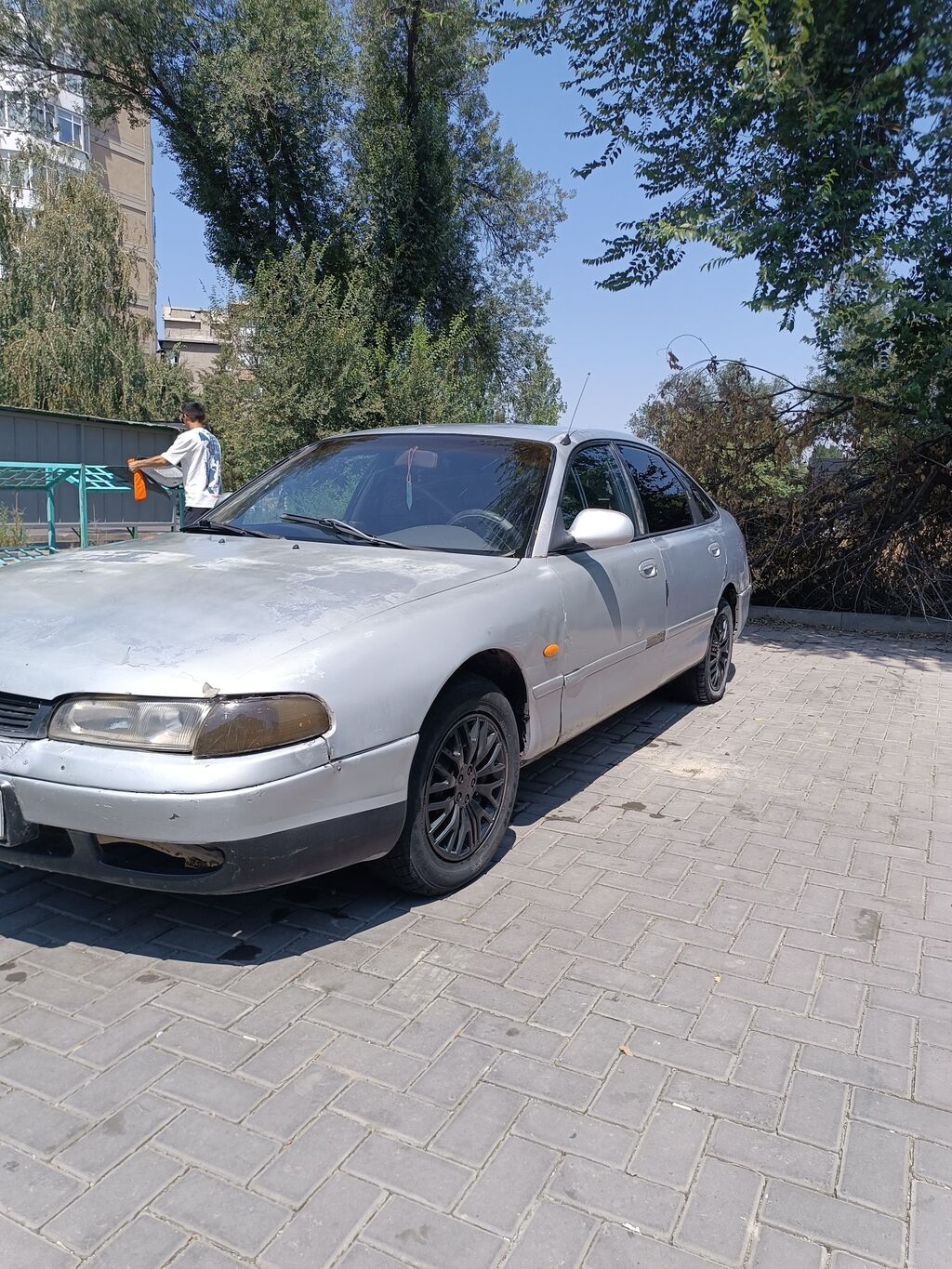 Mazda 626: 1992 г., 1.8 л, Механика, Бензин, Седан: фото 7