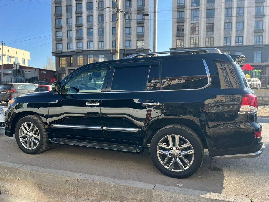 Lexus LX: 2013 г., 5.7 л, Автомат, Бензин, Внедорожник: фото 8