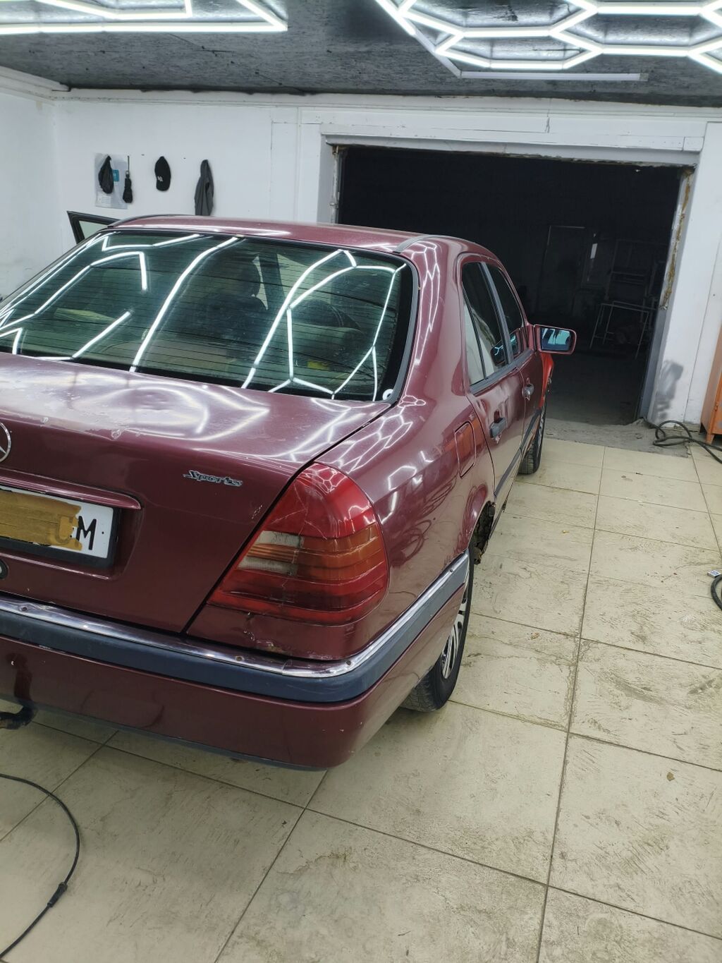 Mercedes-Benz C-Class: 1995 г., 2 л, Автомат, Бензин, Седан: фото 5