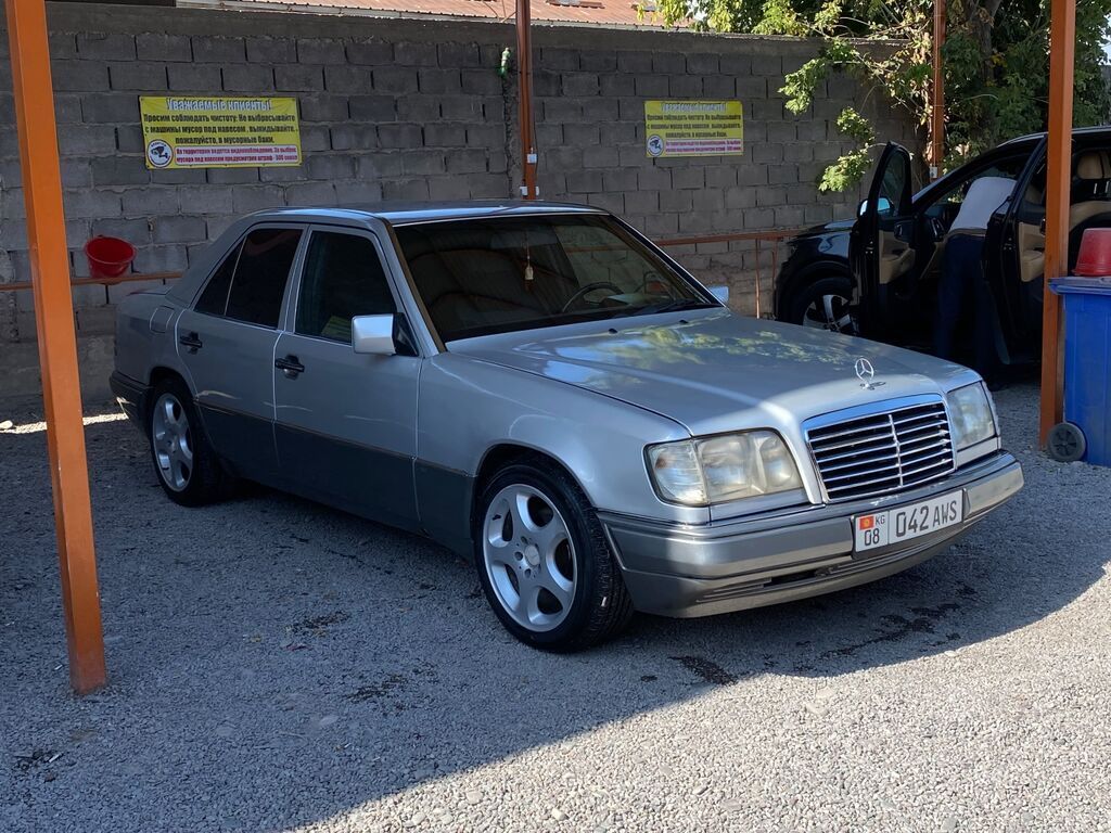 Mercedes-Benz W124