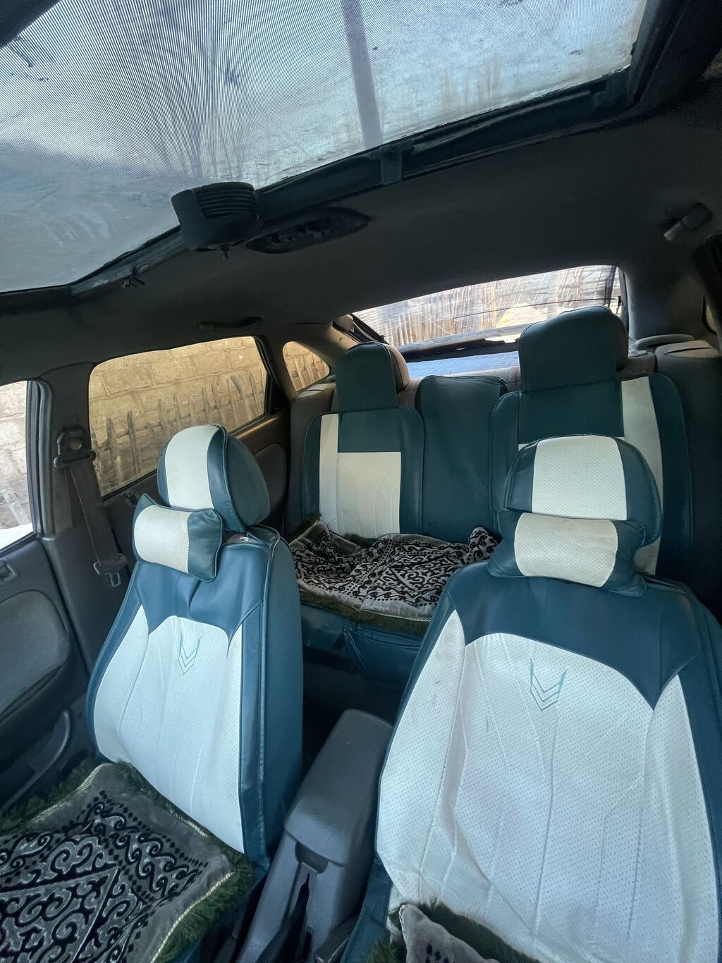 Mazda 626: 1993 г., 1.8 л, Механика, Седан — фото 3