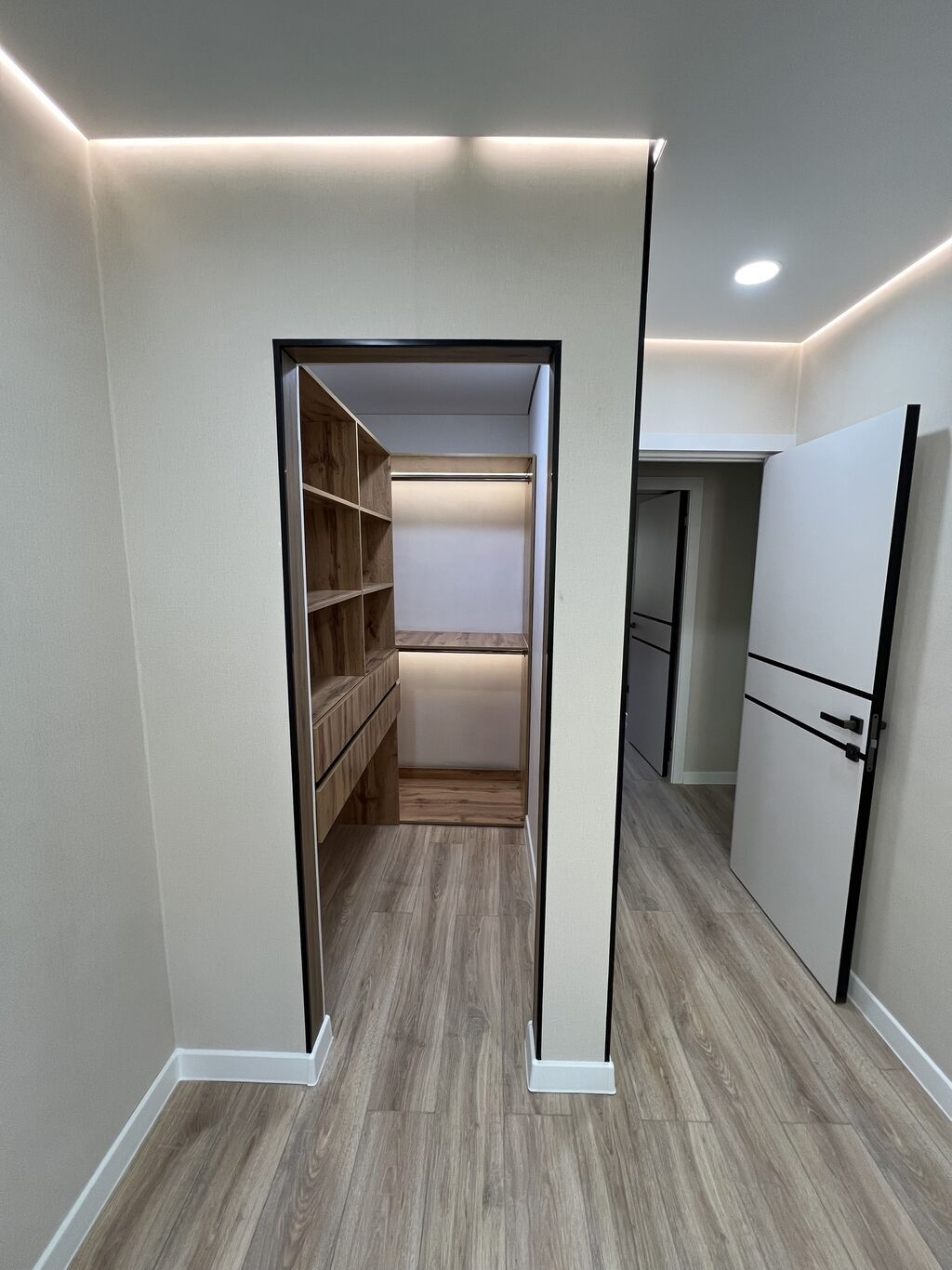 3 комнаты, 58 м², 9 мкр Индивидуалка, 4 этаж, Евроремонт: фото 8