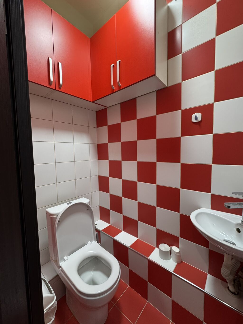 2 комнаты, 50 м², 11 мкр 105 серия, 4 этаж, Евроремонт: фото 6