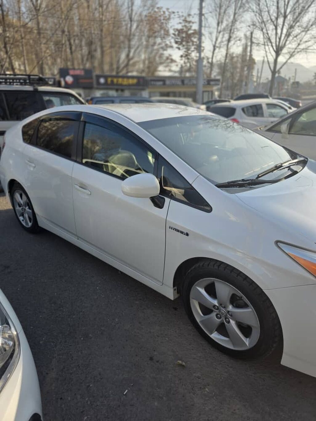 Toyota Prius: 2012 г., Вариатор, Гибрид, Хэтчбэк: фото 2