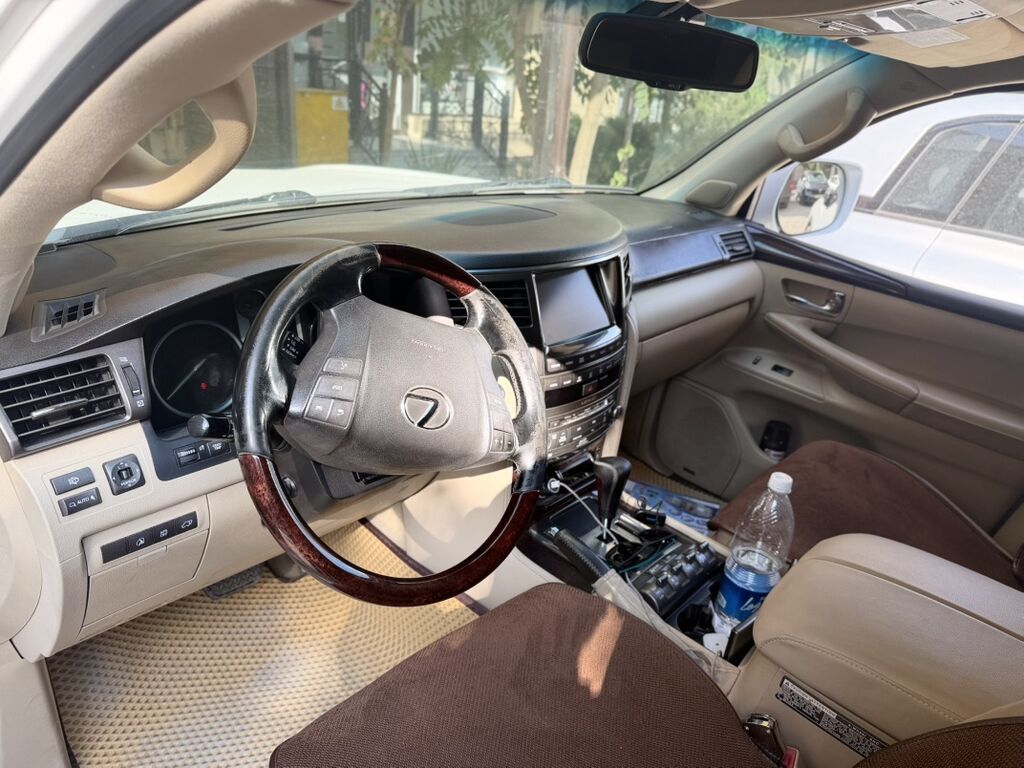 Lexus LX: 2008 г., 5.7 л, Автомат, Бензин, Внедорожник: фото 5