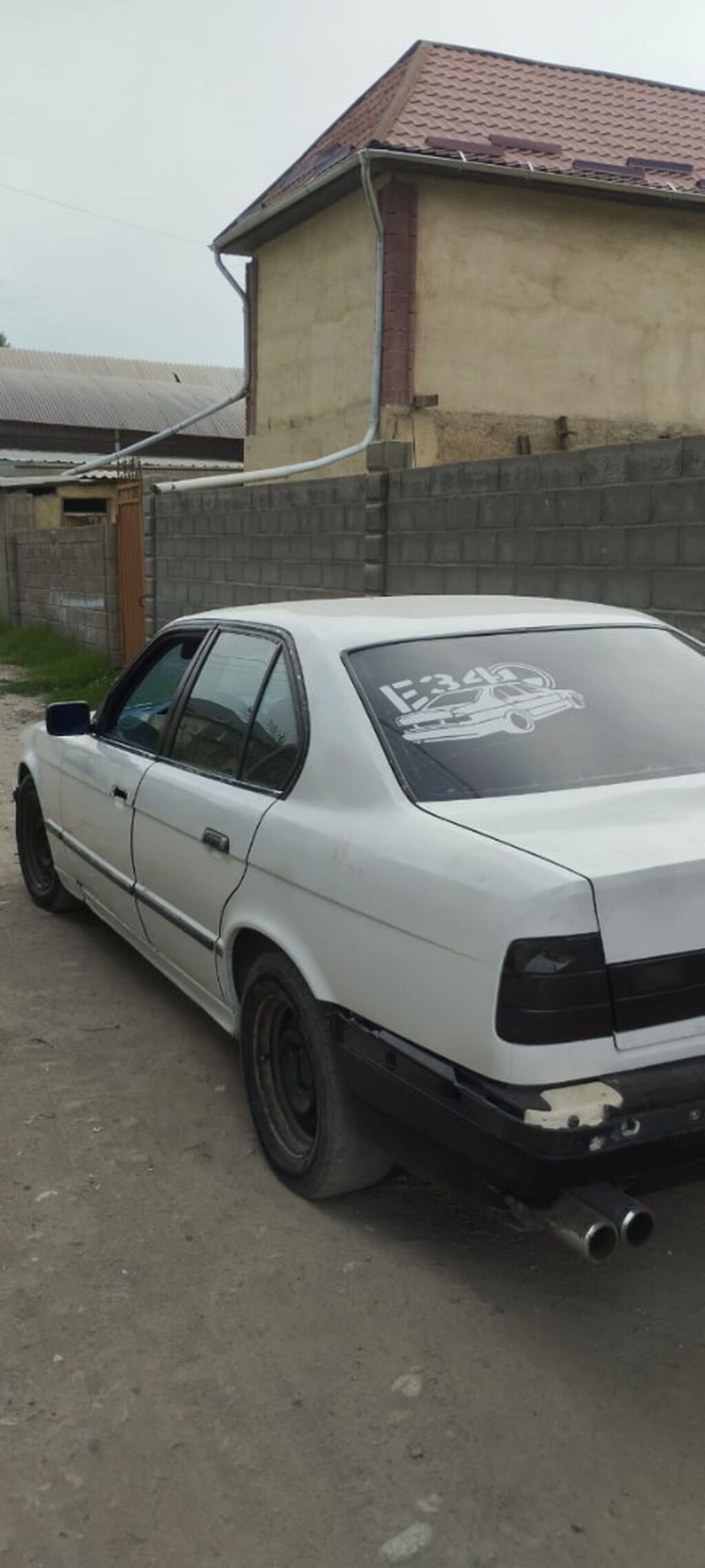 BMW 5 series: 1993 г., 2 л, Механика, Бензин, Седан: фото 2