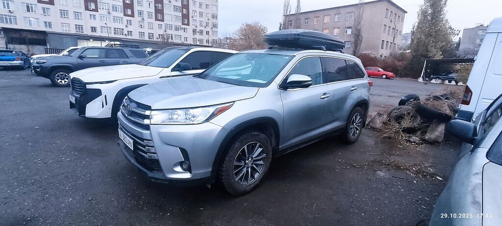 Toyota Highlander: 2019 г., 3.5 л, Автомат, Бензин, Кроссовер: фото 2