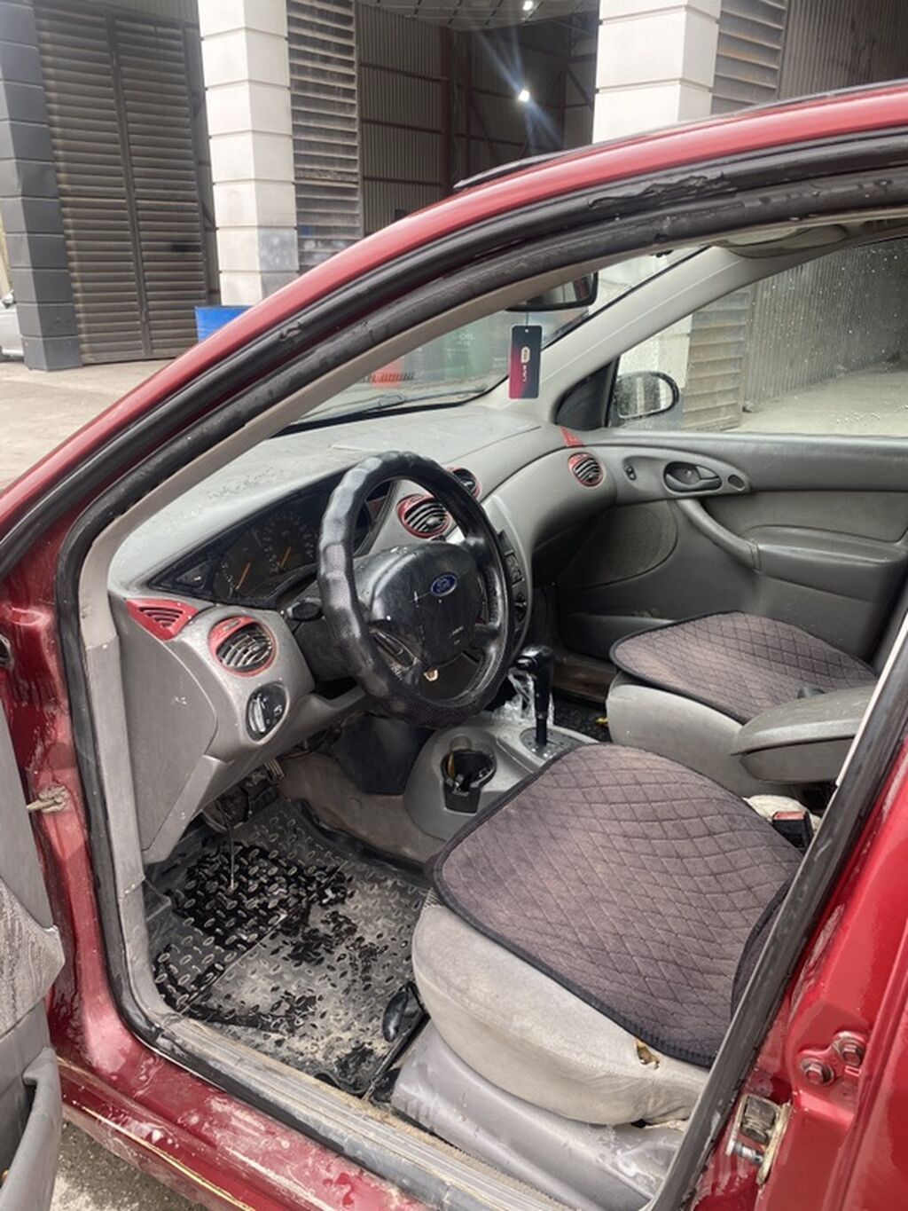 Ford Focus: 2003 г., 2 л, Механика, Бензин, Хэтчбэк: фото 7
