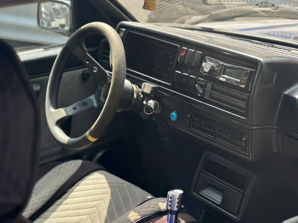 Volkswagen Golf: 1989 г., 1.8 л, Механика, Бензин, Хэтчбэк: фото 3