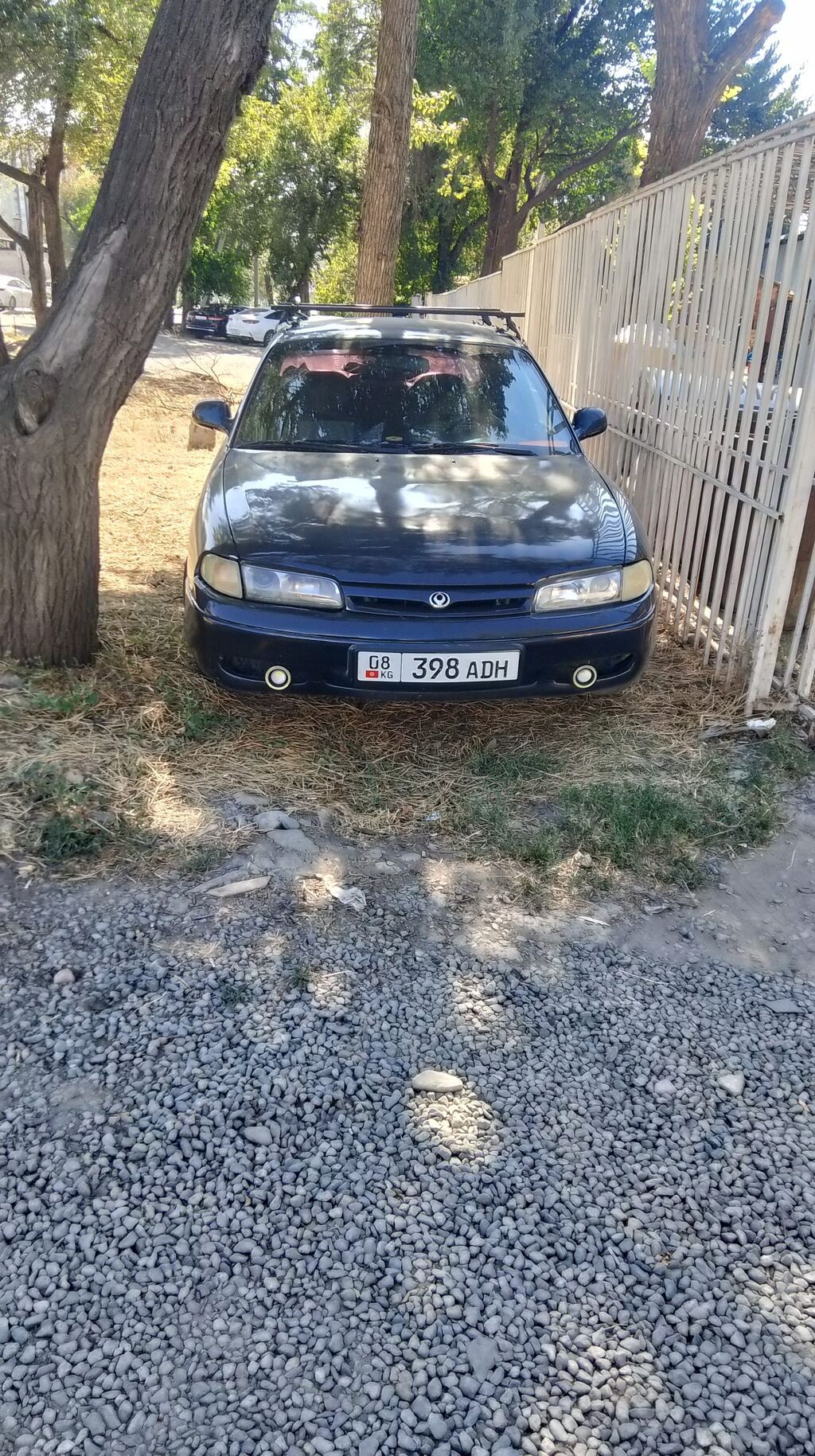 Mazda 626: 1997 г., 1.8 л, Механика, Бензин, Седан: фото 1
