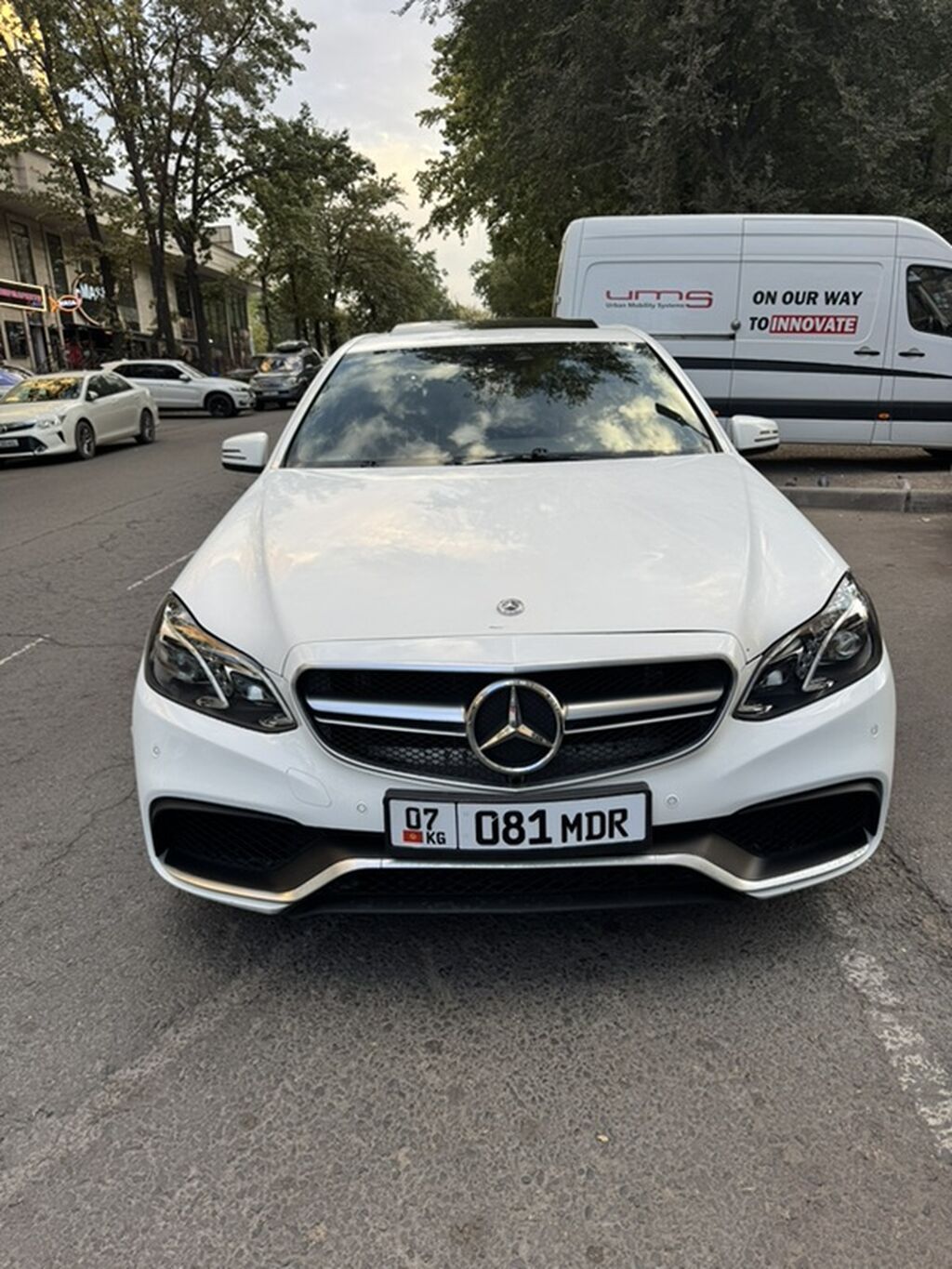 Mercedes-Benz E-Class: 2014 г., 3 л, Автомат, Бензин, Седан: фото 1