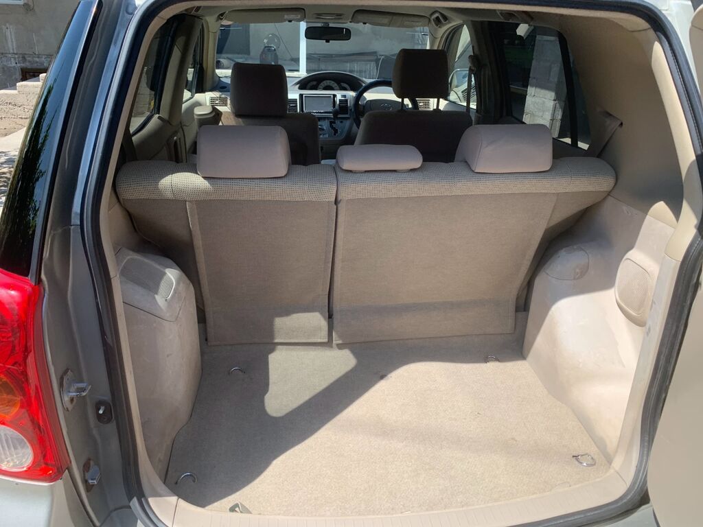 Toyota Raum: 2003 г., 1.5 л, Автомат, Бензин, Минивэн: фото 6