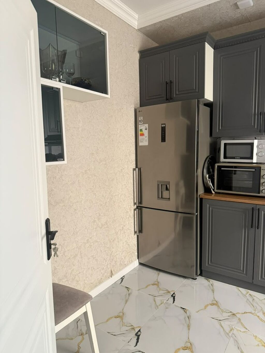 4 otaqlı, 94 kv. m, Yeni təmirli