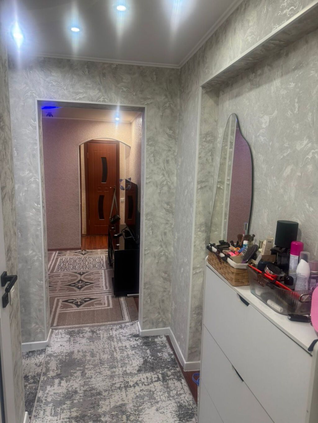 3 комнаты, 52 м², Хрущевка, 4 этаж, Косметический ремонт — фото 7