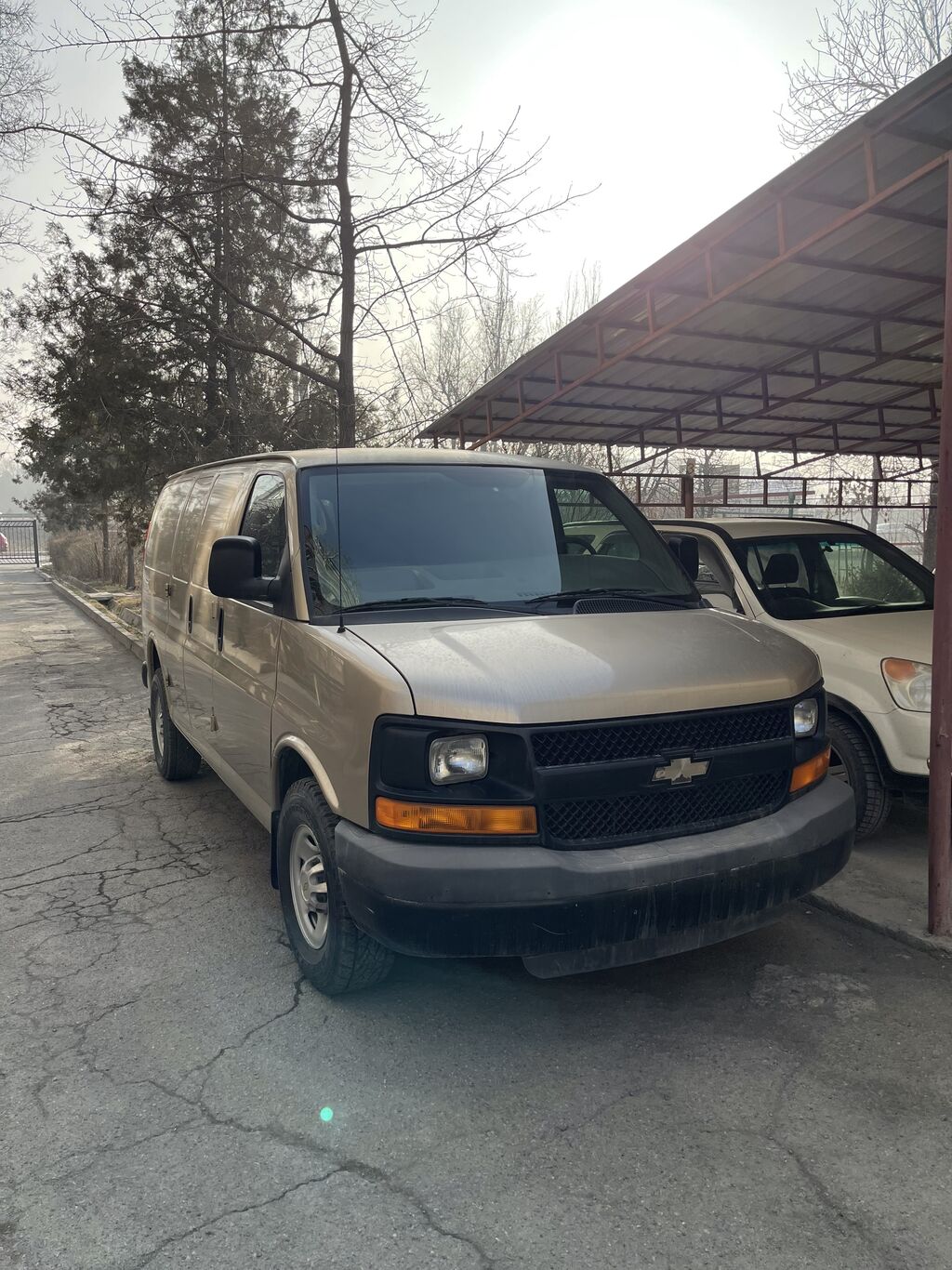 Шевроле бишкеке. Chevrolet Express g 2500.