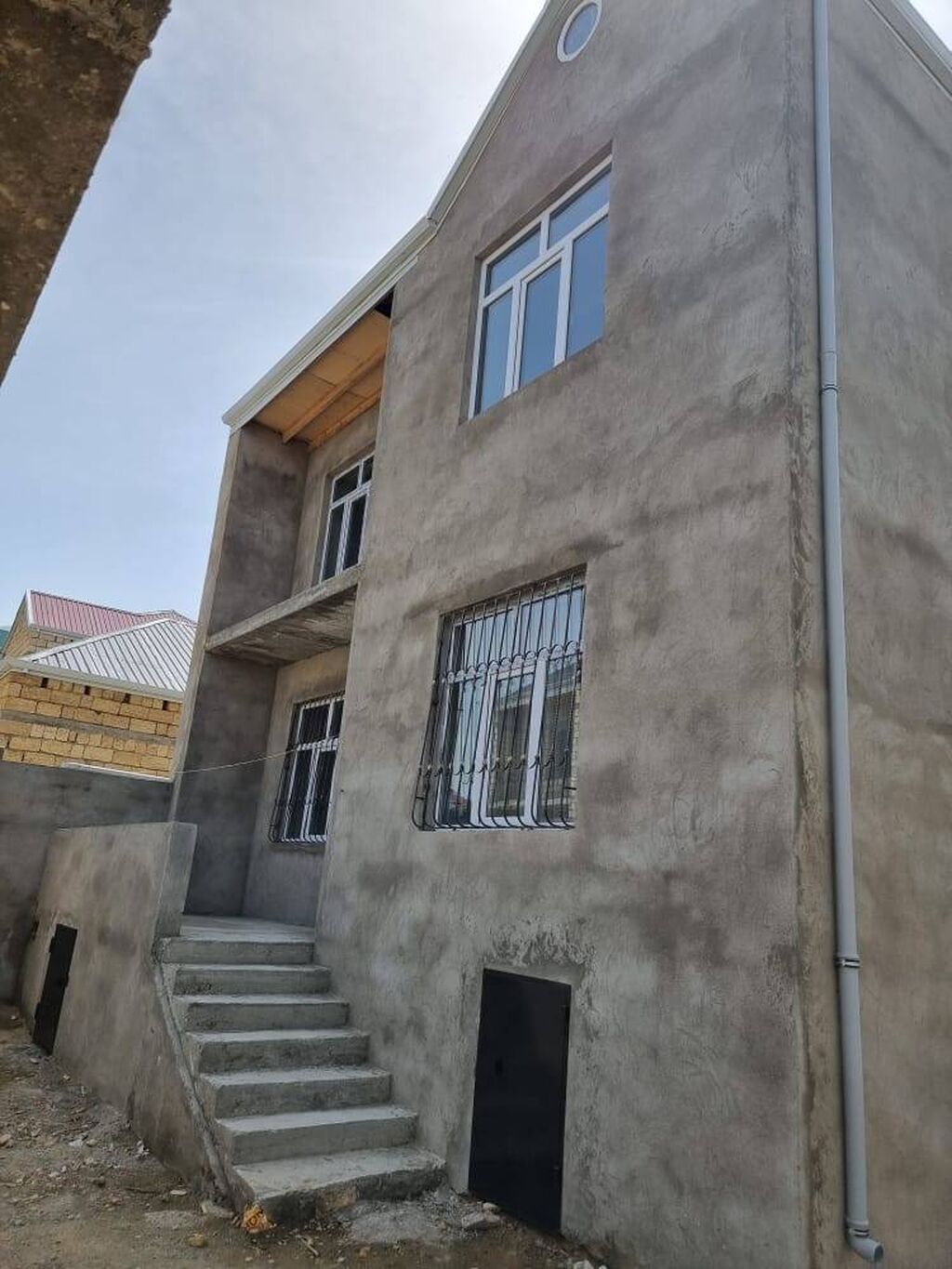 Masazır 4 otaqlı, 120 kv. m, Kredit var, Təmirsiz