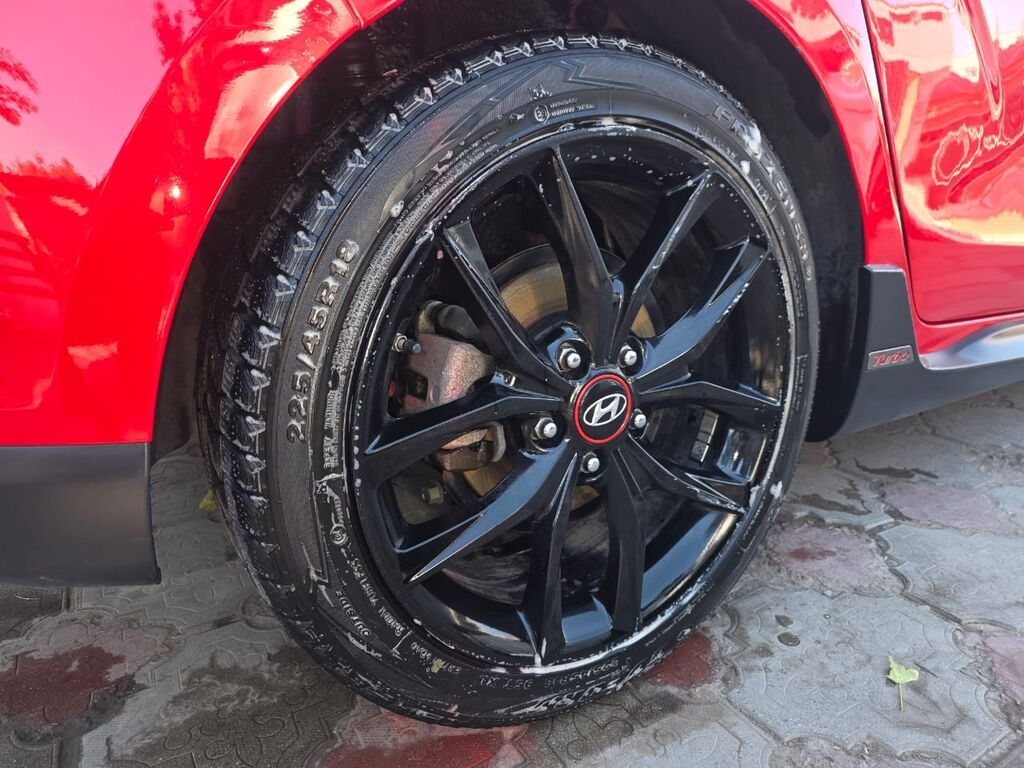 Hyundai Veloster: 2018 г., 1.6 л, Автомат, Бензин, Хэтчбэк: фото 5