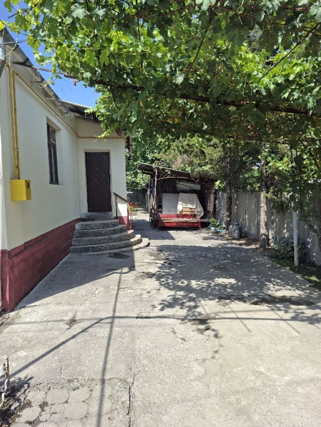 6 комнат, 120 м², 5 соток, Бишкек, Бакай-Ата ж/м Собственник: фото 2