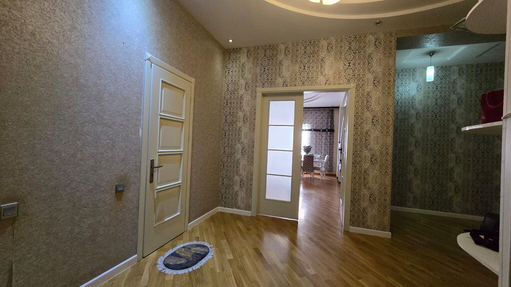 3 otaqlı, Yeni tikili, 162 kv. m