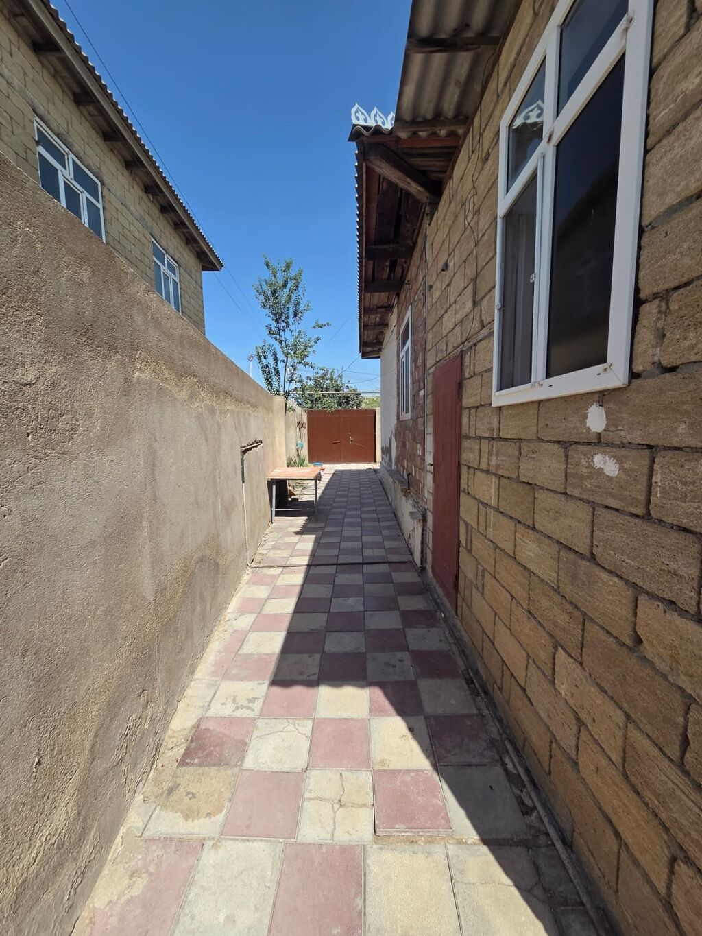 4 otaqlı, 144 kv. m, Kredit yoxdur, Yeni təmirli