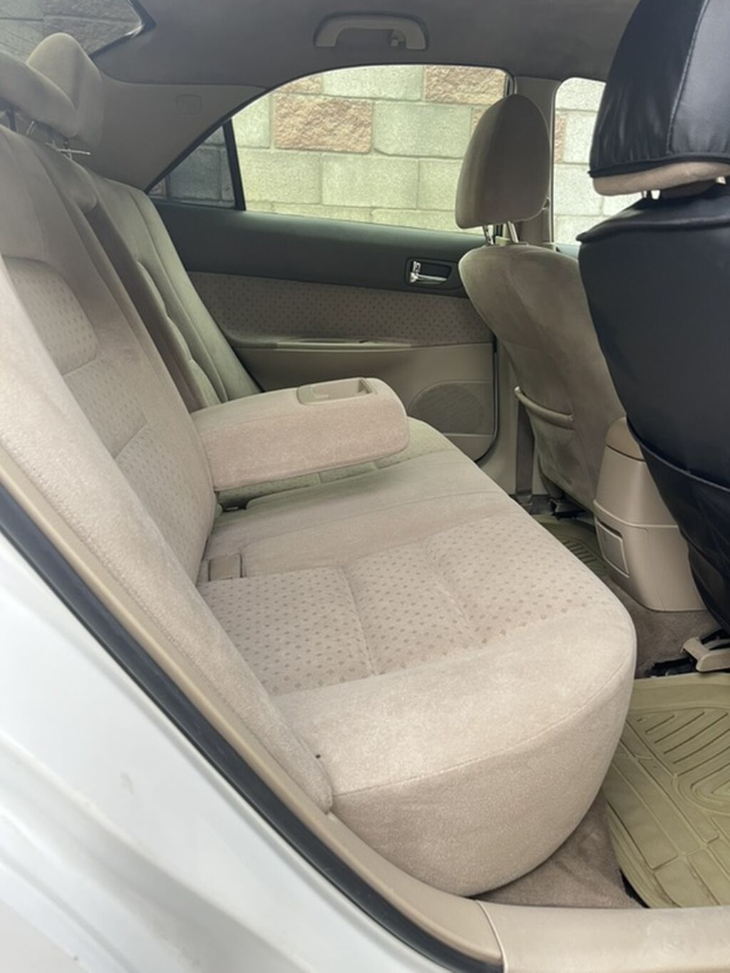 Mazda Atenza: 2003 г., 2.3 л, Автомат, Бензин, Седан: фото 2