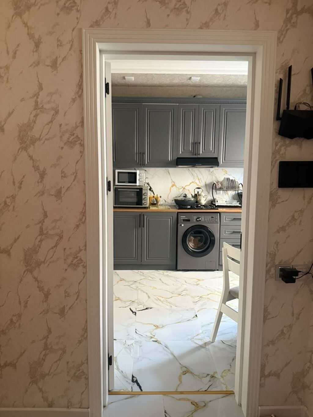 4 otaqlı, 94 kv. m, Yeni təmirli