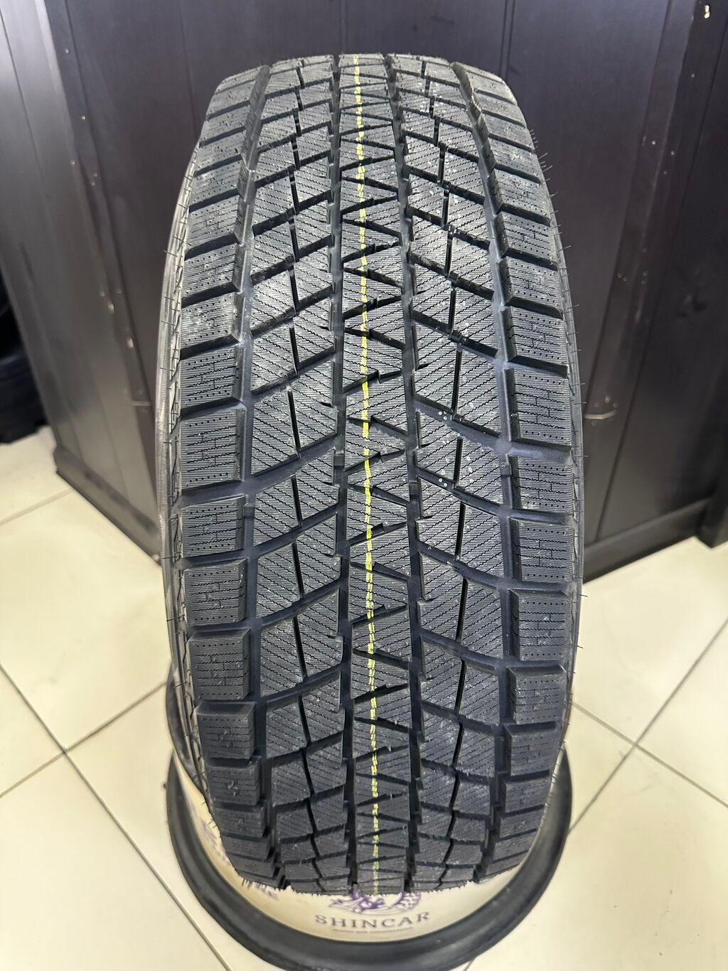 Зимние шины для легковых автомобилей от завода Гоформ 245/65R17 RW501: фото 2