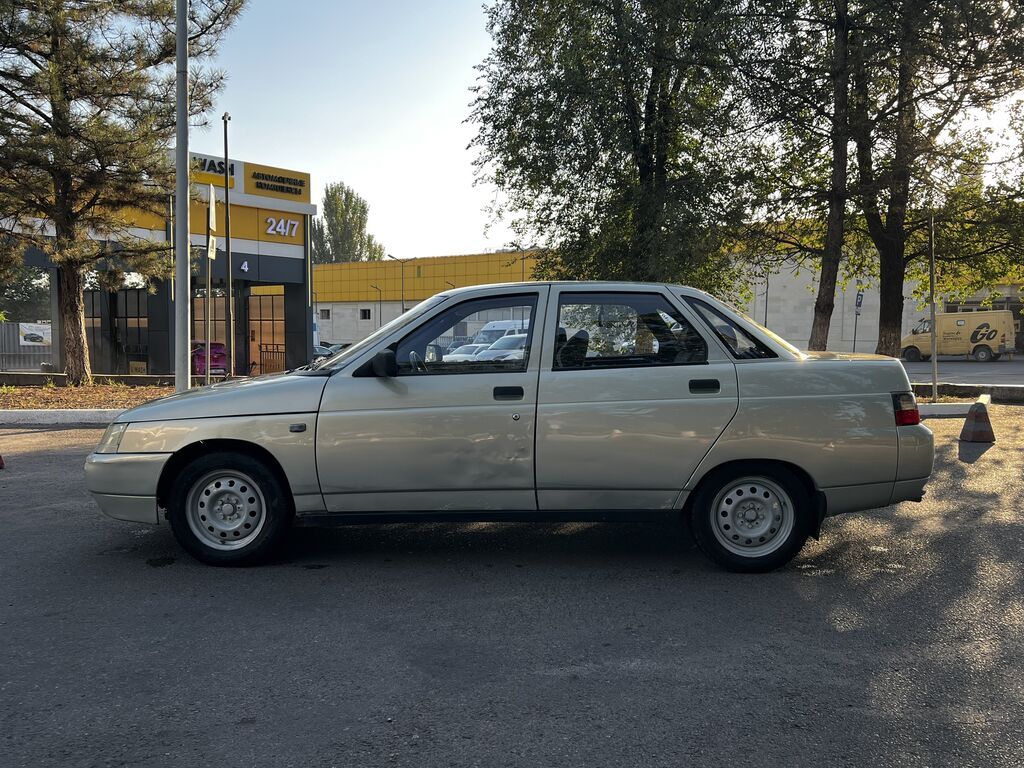 ВАЗ (ЛАДА) 2110: 2002 г., 1.5 л, Механика, Бензин, Седан: фото 2