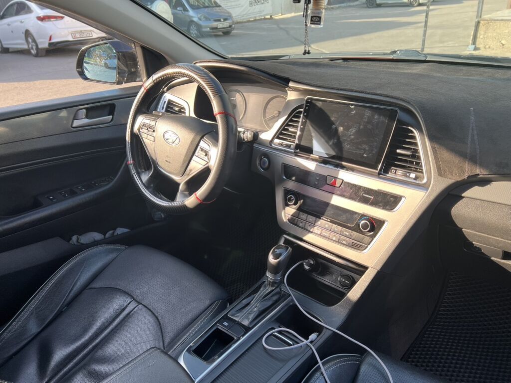 Hyundai Sonata: 2018 г., 2 л, Автомат, Гибрид, Седан: фото 5