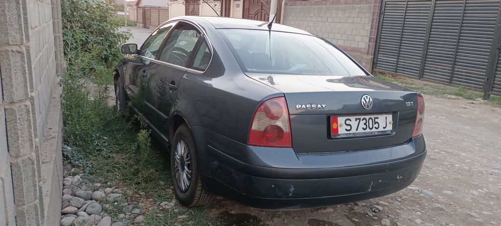 Volkswagen Passat: 2001 г., 1.8 л, Механика, Бензин, Седан: фото 4