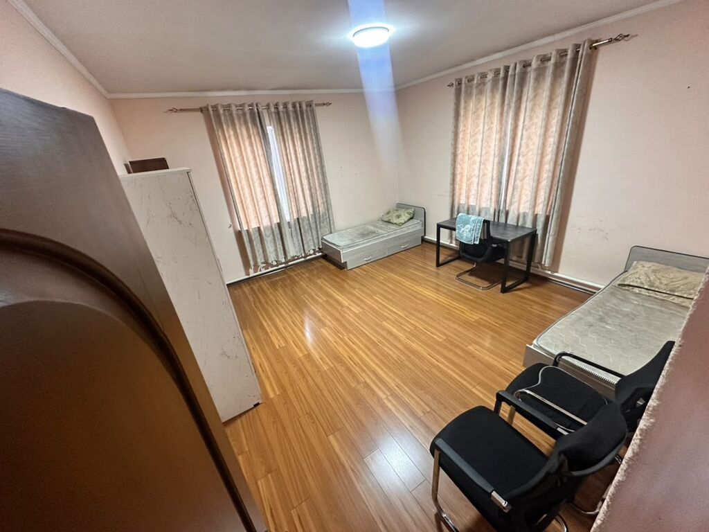 70 м², 4 комнаты, ул. Баялинова / Орозбекова, Только девушкам: фото 4