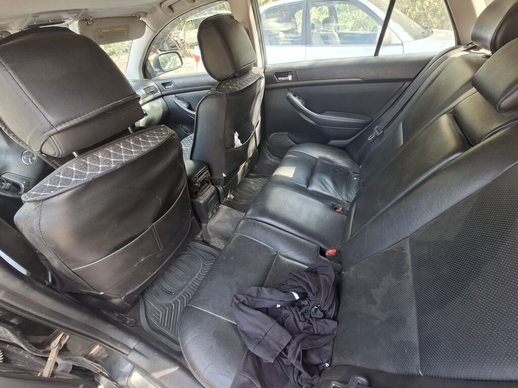 Toyota Avensis: 2003 г., 2.4 л, Автомат, Бензин, Универсал: фото 5