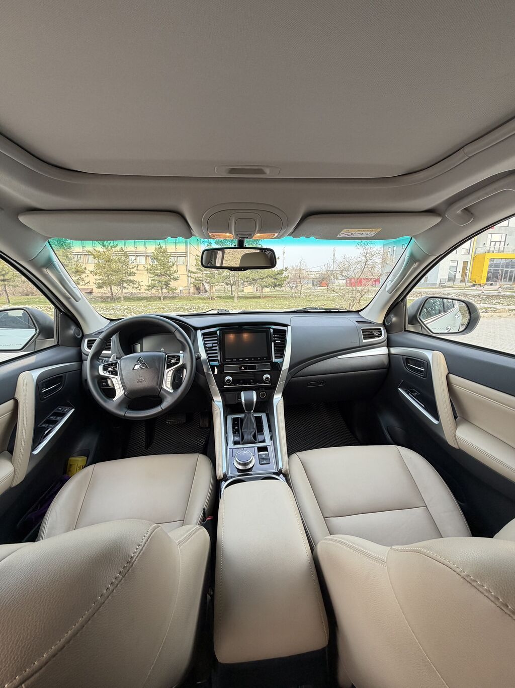 Mitsubishi Montero Sport: 2023 г., 3 л, Автомат, Бензин, Внедорожник: фото 6