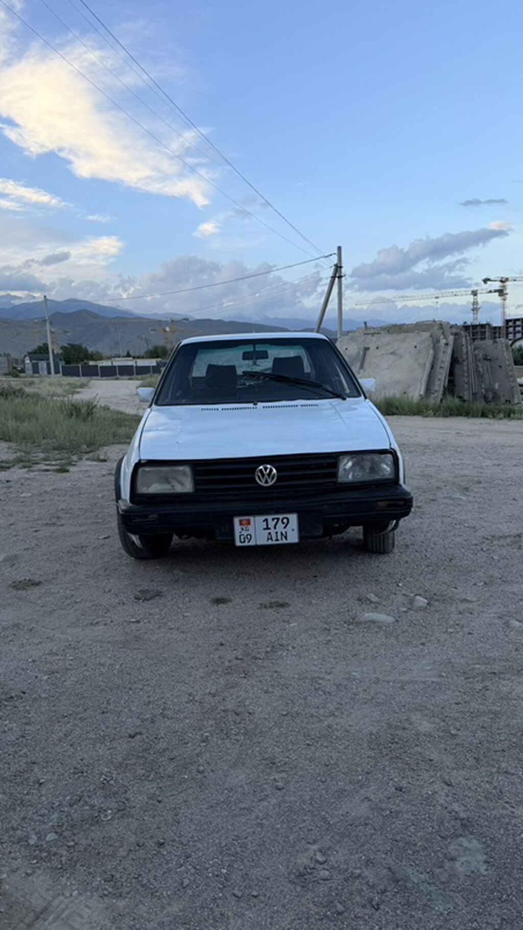 Volkswagen Jetta: 1987 г., 1.8 л, Седан: фото 2