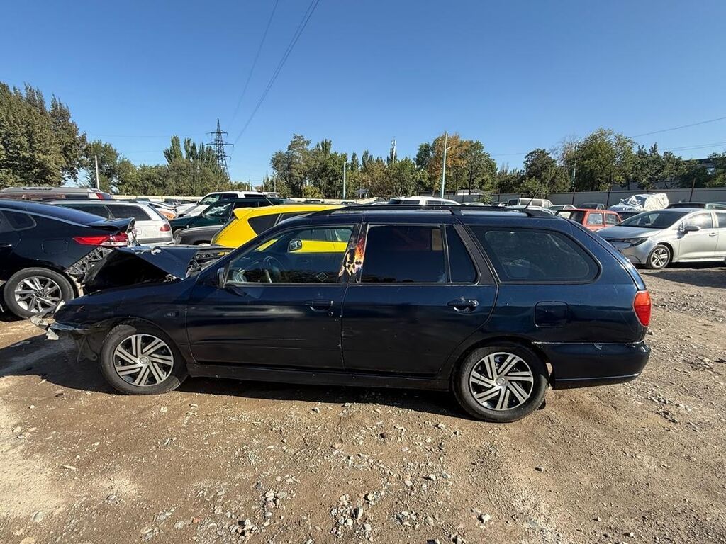 Nissan Primera: 2000 г., 2 л, Вариатор, Газ, Универсал: фото 3