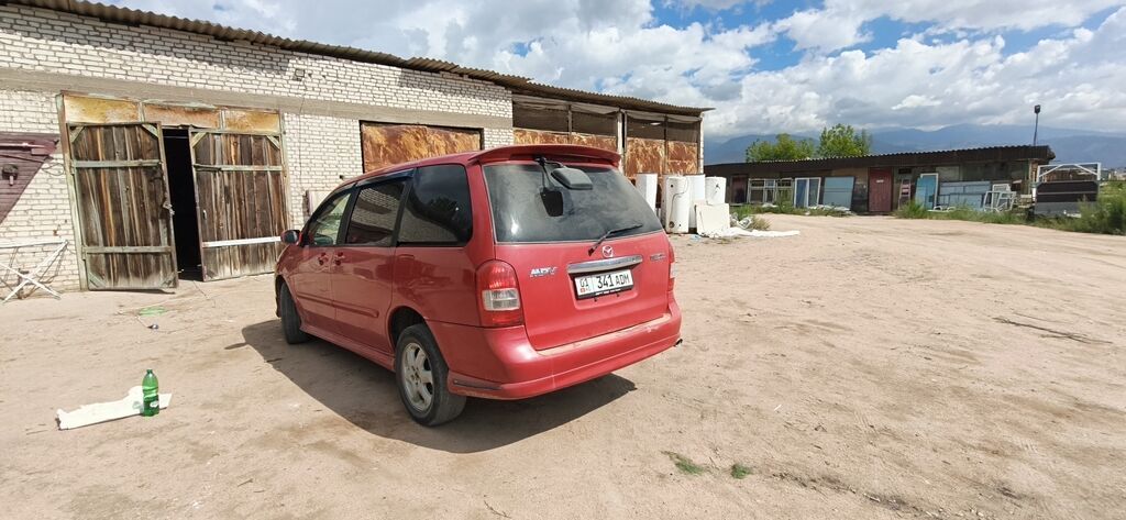 Mazda MPV: 2001 г., 2 л, Автомат, Бензин, Минивэн: фото 2